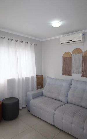 Casa de condomínio à venda com 102m², 2 quartos e 1 vagaSala