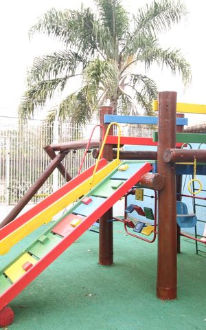Casa de condomínio à venda com 102m², 2 quartos e 1 vagaÁrea comum - Playground