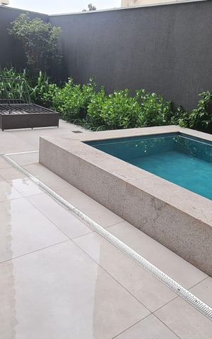 Apartamento à venda com 180m², 3 quartos e 3 vagas Apartamento à venda com 180m², 3 quartos e 3 vagasÁrea externa