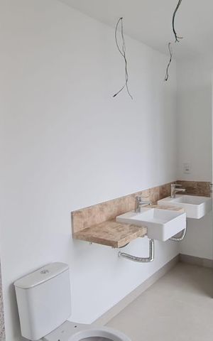 Apartamento à venda com 180m², 3 quartos e 3 vagas Apartamento à venda com 180m², 3 quartos e 3 vagasBanheiro
