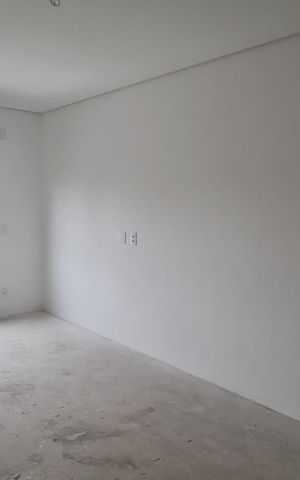 Apartamento à venda com 180m², 3 quartos e 3 vagas Apartamento à venda com 180m², 3 quartos e 3 vagasQuarto
