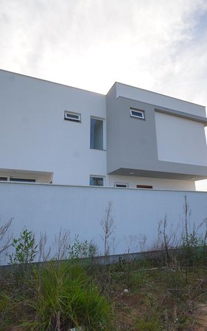 Casa para alugar com 108m², 2 quartos e 1 vagaFachada