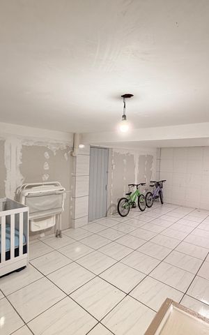 Casa para alugar com 330m², 3 quartos e 6 vagasPorão