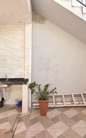 Casa para alugar com 330m², 3 quartos e 6 vagasQuintal