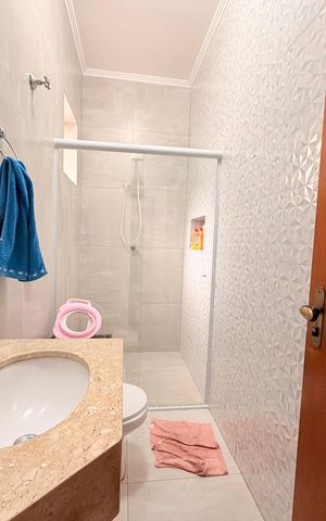 Casa para alugar com 330m², 3 quartos e 6 vagasBanheiro Social