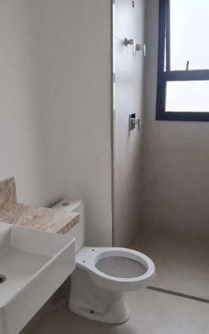Apartamento à venda com 180m², 3 quartos e 3 vagas Apartamento à venda com 180m², 3 quartos e 3 vagasBanheiro