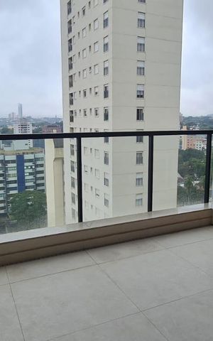 Apartamento à venda com 180m², 3 quartos e 3 vagas Apartamento à venda com 180m², 3 quartos e 3 vagasVaranda