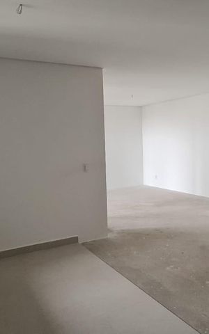 Apartamento à venda com 110m², 2 quartos e 2 vagas Apartamento à venda com 110m², 2 quartos e 2 vagasCozinha