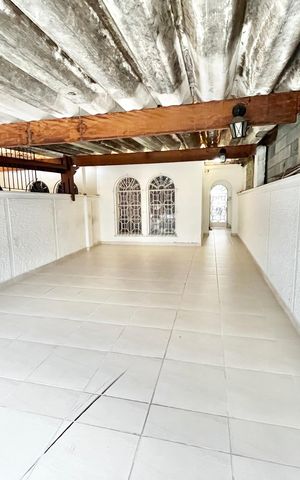 Casa à venda com 189m², 4 quartos e 4 vagas Casa à venda com 189m², 4 quartos e 4 vagasGaragem
