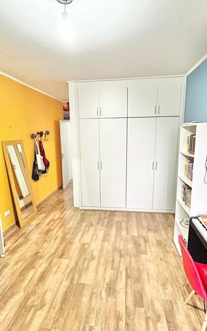 Casa à venda com 189m², 4 quartos e 4 vagas Casa à venda com 189m², 4 quartos e 4 vagasQuarto 3 - Suíte