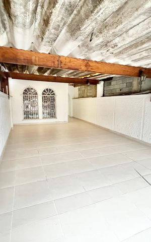 Casa à venda com 189m², 4 quartos e 4 vagas Casa à venda com 189m², 4 quartos e 4 vagasGaragem