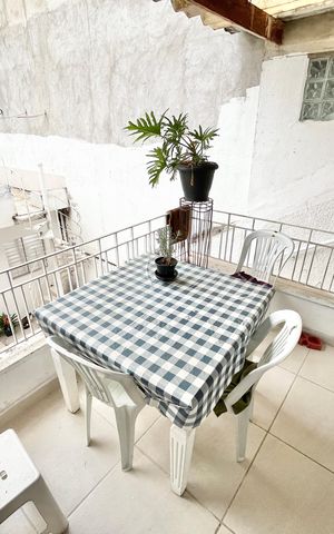 Casa à venda com 189m², 4 quartos e 4 vagas Casa à venda com 189m², 4 quartos e 4 vagasVaranda