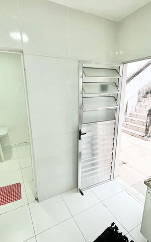 Casa à venda com 189m², 4 quartos e 4 vagas Casa à venda com 189m², 4 quartos e 4 vagasCozinha / Edícula