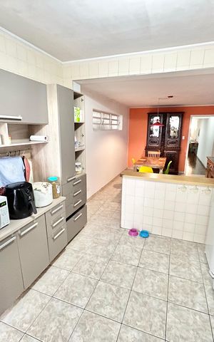 Casa à venda com 189m², 4 quartos e 4 vagas Casa à venda com 189m², 4 quartos e 4 vagasCozinha