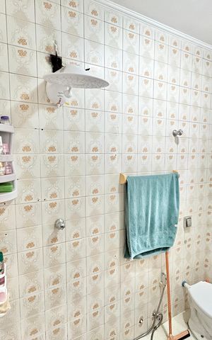 Casa à venda com 189m², 4 quartos e 4 vagas Casa à venda com 189m², 4 quartos e 4 vagasBanheiro