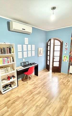 Casa à venda com 189m², 4 quartos e 4 vagas Casa à venda com 189m², 4 quartos e 4 vagasQuarto 3 - Suíte