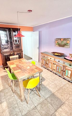 Casa à venda com 189m², 4 quartos e 4 vagas Casa à venda com 189m², 4 quartos e 4 vagasSala de Jantar