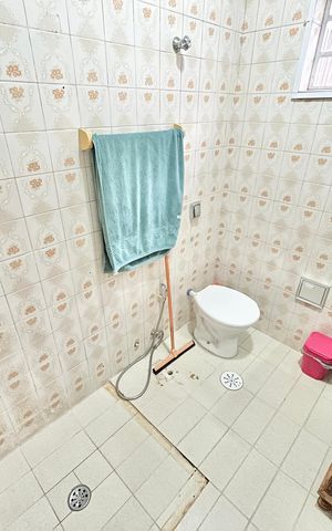 Casa à venda com 189m², 4 quartos e 4 vagas Casa à venda com 189m², 4 quartos e 4 vagasBanheiro