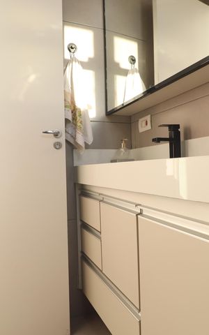 Casa de condomínio para alugar com 250m², 3 quartos e 4 vagasBanheiro Quarto 2 suíte