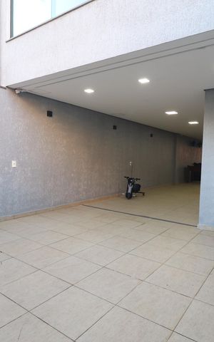 Casa de condomínio para alugar com 250m², 3 quartos e 4 vagasGaragem