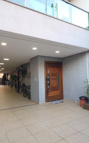 Casa de condomínio para alugar com 250m², 3 quartos e 4 vagasGaragem