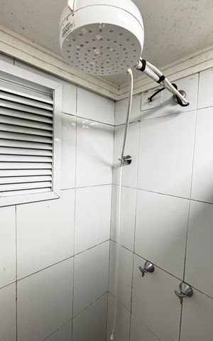 Apartamento à venda com 61m², 2 quartos e 1 vaga Apartamento à venda com 61m², 2 quartos e 1 vagaBanheiro