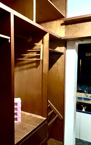 Casa para alugar com 420m², 3 quartos e 2 vagas Casa para alugar com 420m², 3 quartos e 2 vagasCloset