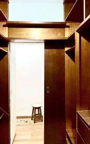 Casa para alugar com 420m², 3 quartos e 2 vagas Casa para alugar com 420m², 3 quartos e 2 vagasCloset
