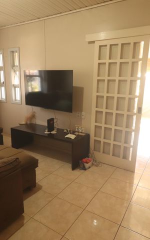 Casa à venda com 141m², 3 quartos e 2 vagasSala