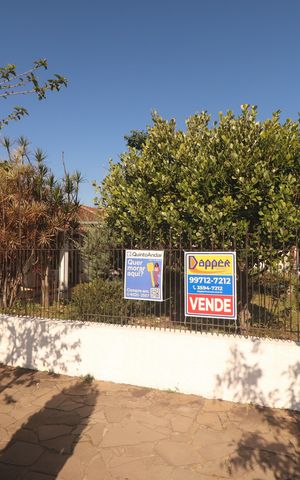 Casa à venda com 141m², 3 quartos e 2 vagasPlaca