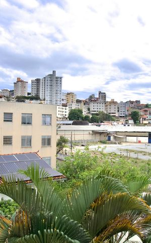 Apartamento à venda com 155m², 3 quartos e 2 vagas Apartamento à venda com 155m², 3 quartos e 2 vagasSala - Janela Vista