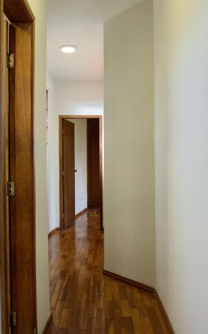 Apartamento à venda com 155m², 3 quartos e 2 vagas Apartamento à venda com 155m², 3 quartos e 2 vagasCorredor