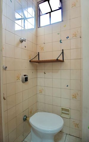 Apartamento à venda com 155m², 3 quartos e 2 vagas Apartamento à venda com 155m², 3 quartos e 2 vagasÁrea de Serviço - Banheiro