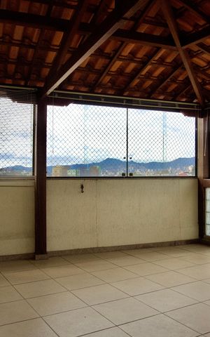 Apartamento à venda com 155m², 3 quartos e 2 vagas Apartamento à venda com 155m², 3 quartos e 2 vagasCobertura - Sala