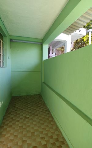Casa para alugar com 80m², 2 quartos e 1 vagaEntrada