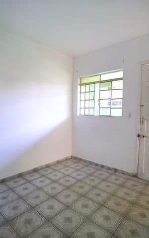 Casa para alugar com 80m², 2 quartos e 1 vagaSala