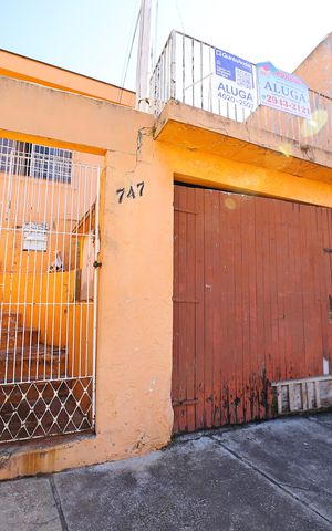 Casa para alugar com 80m², 2 quartos e 1 vagaFachada