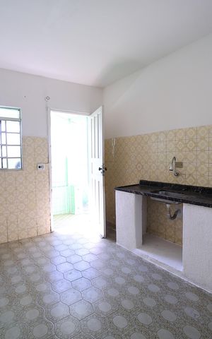 Casa para alugar com 80m², 2 quartos e 1 vagaCozinha