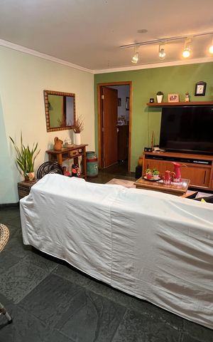 Casa à venda com 146m², 3 quartos e 2 vagas Casa à venda com 146m², 3 quartos e 2 vagasSala