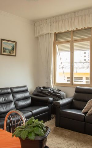 Apartamento à venda com 98m², 2 quartos e 2 vagas Apartamento à venda com 98m², 2 quartos e 2 vagasSala