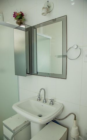 Apartamento à venda com 98m², 2 quartos e 2 vagas Apartamento à venda com 98m², 2 quartos e 2 vagasBanheiro