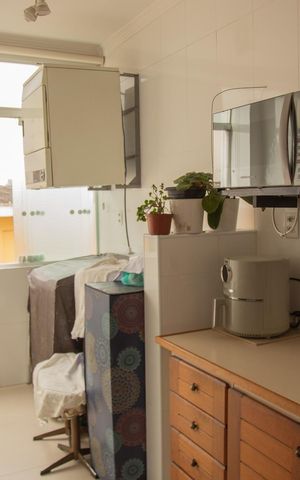 Apartamento à venda com 98m², 2 quartos e 2 vagas Apartamento à venda com 98m², 2 quartos e 2 vagasCozinha