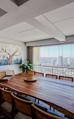 Apartamento à venda com 106m², 3 quartos e 2 vagasVaranda