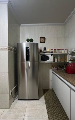 Casa à venda com 283m², 6 quartos e 3 vagas