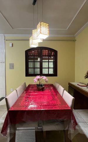 Casa à venda com 283m², 6 quartos e 3 vagas