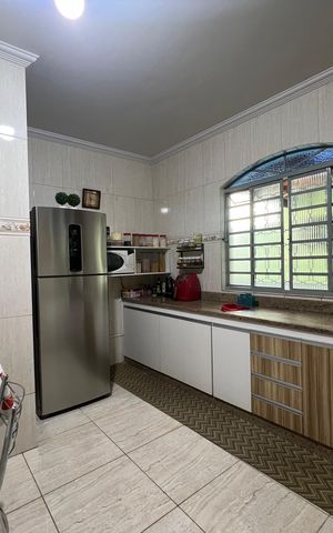 Casa à venda com 283m², 6 quartos e 3 vagas