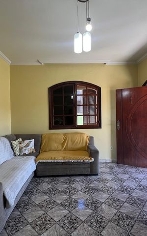 Casa à venda com 283m², 6 quartos e 3 vagas
