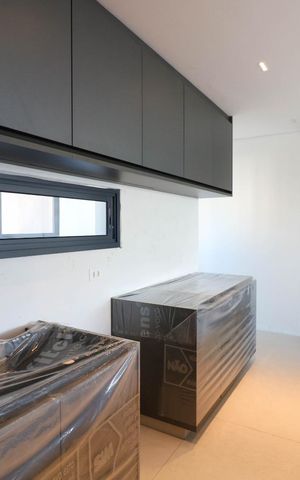 Apartamento à venda com 201m², 3 quartos e 3 vagas Apartamento à venda com 201m², 3 quartos e 3 vagasCozinha