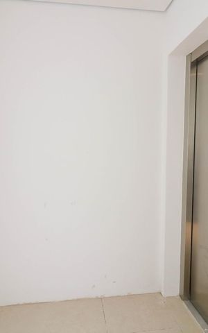 Apartamento à venda com 201m², 3 quartos e 3 vagas Apartamento à venda com 201m², 3 quartos e 3 vagasHall Privativo