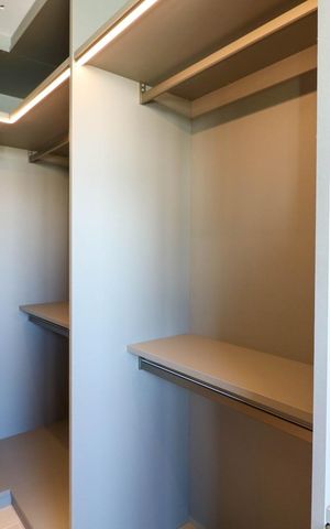 Apartamento à venda com 201m², 3 quartos e 3 vagas Apartamento à venda com 201m², 3 quartos e 3 vagasCloset da suíte 3